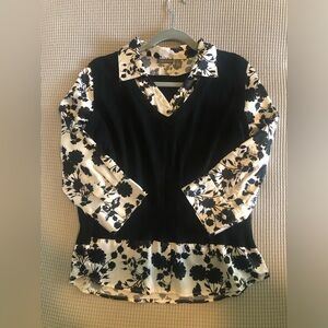 Apt 9 mock 2 in 1 V- neck Gorgeous Black and white print sweater. Size PL